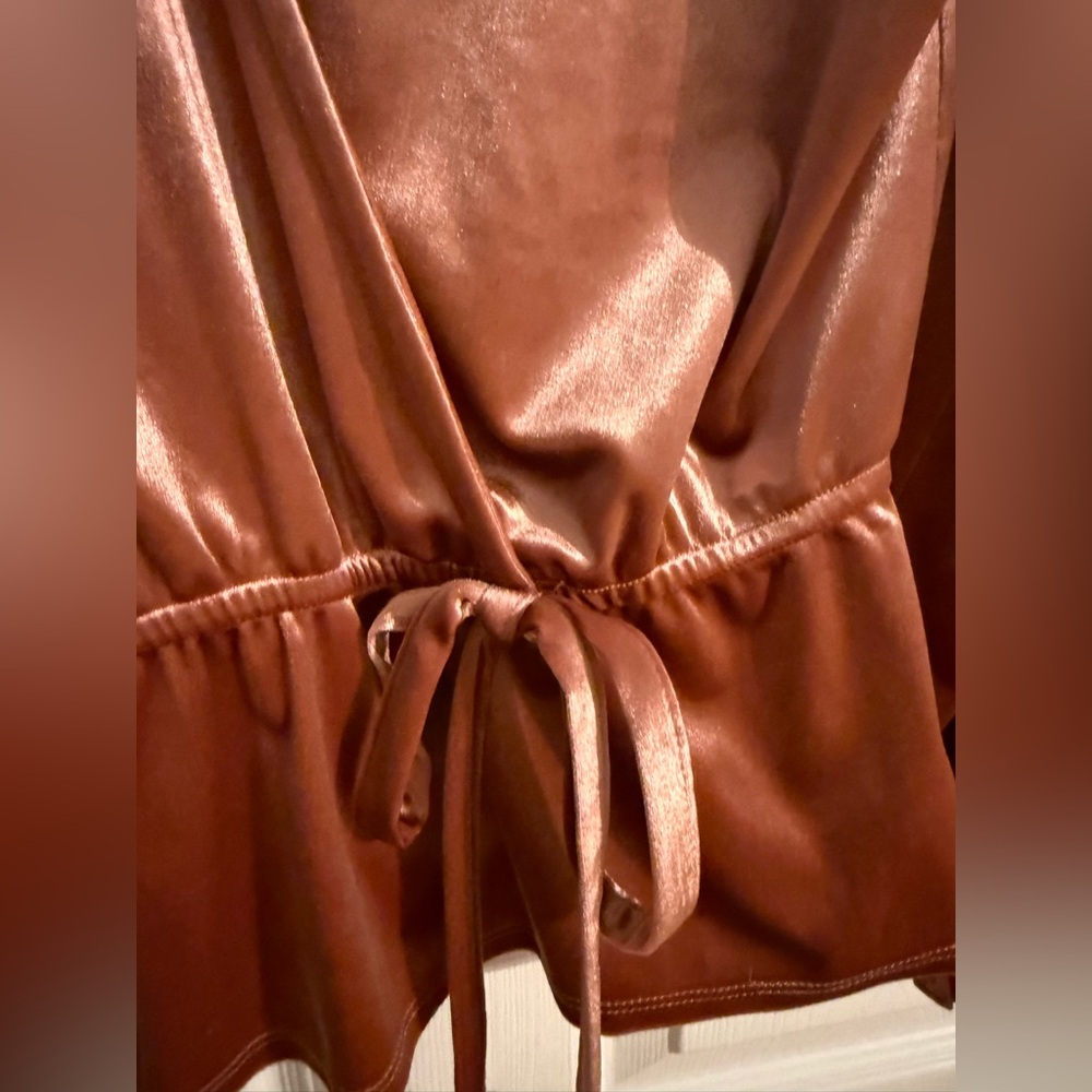 LC Lauren Conrad Crushed Velvet faux Wrap Blouse in Copper - Picture 2 of 3